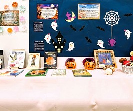中央館「10月の入口ミニ展示」