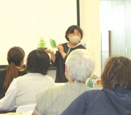 中央館「ボランティア養成入門講座基礎編」の様子