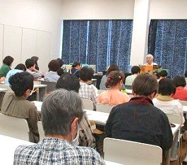 中央館「ボランティア養成スキルアップ講座」の様子