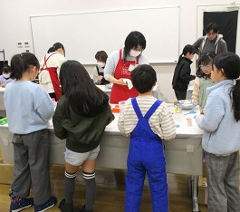 中央館「わくわくチャレンジ」の様子