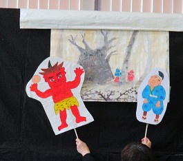 大江分館の「おに鬼おはなし会」の様子