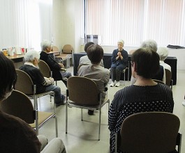 大江分館「おはなしのへや」の様子